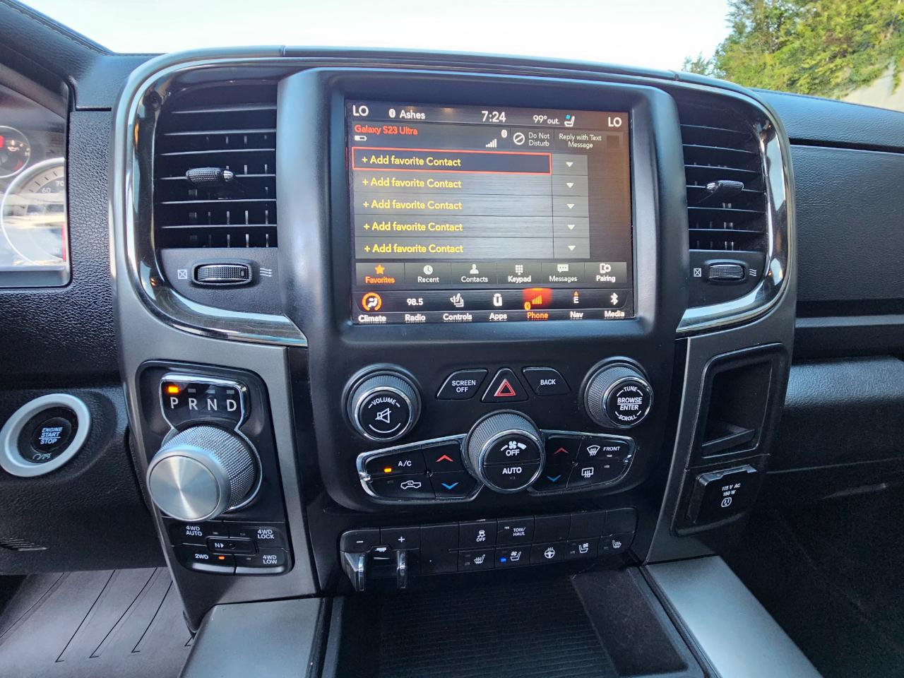 RAM 1500 Night 4x4 Crew Cab 6'4" Box *Ltd Avail* 2018