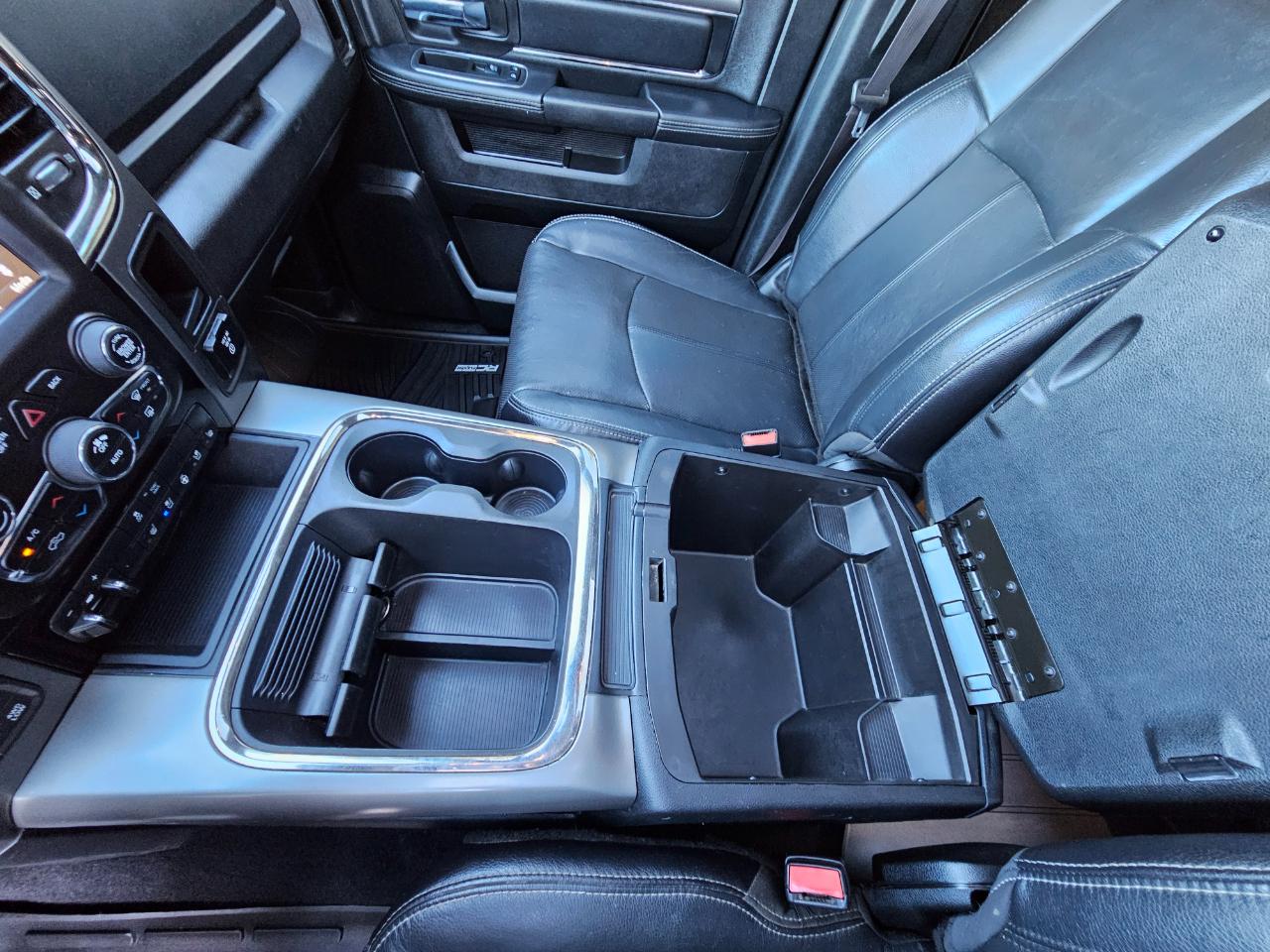 RAM 1500 Night 4x4 Crew Cab 6'4" Box *Ltd Avail* 2018