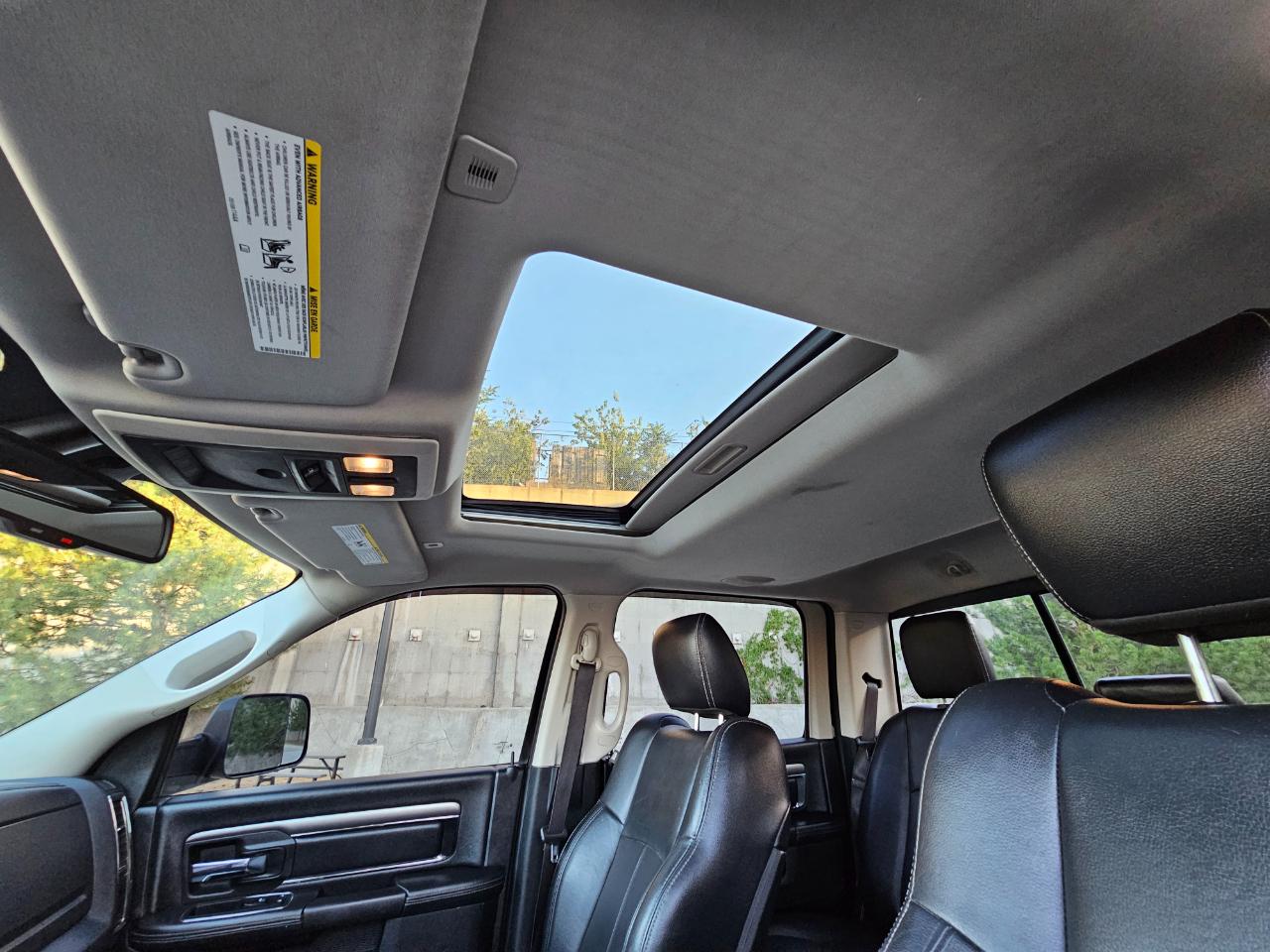 RAM 1500 Night 4x4 Crew Cab 6'4" Box *Ltd Avail* 2018