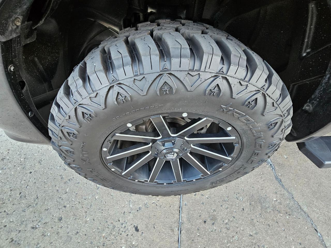 RAM 1500 Night 4x4 Crew Cab 6'4" Box *Ltd Avail* 2018