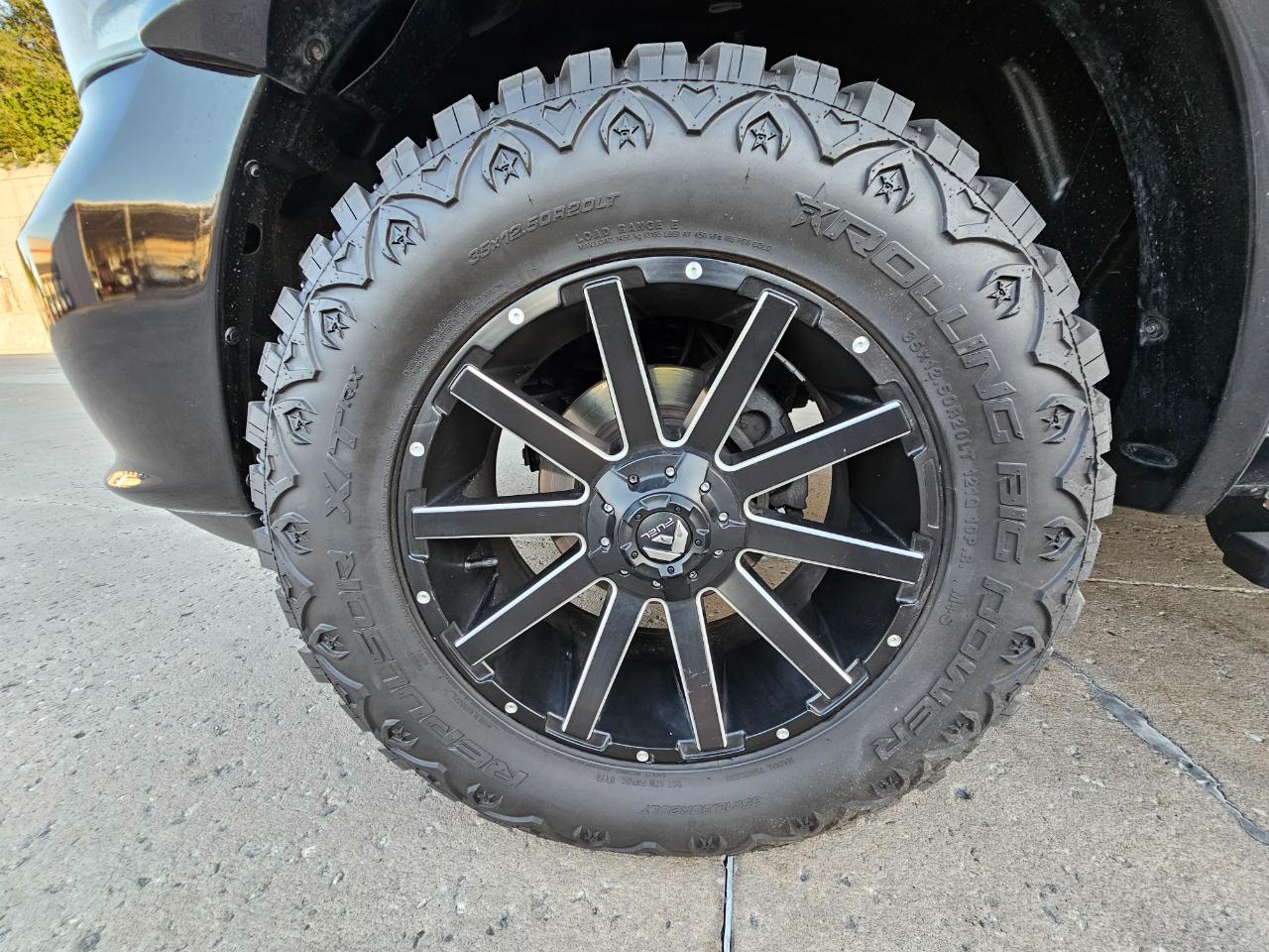 RAM 1500 Night 4x4 Crew Cab 6'4" Box *Ltd Avail* 2018