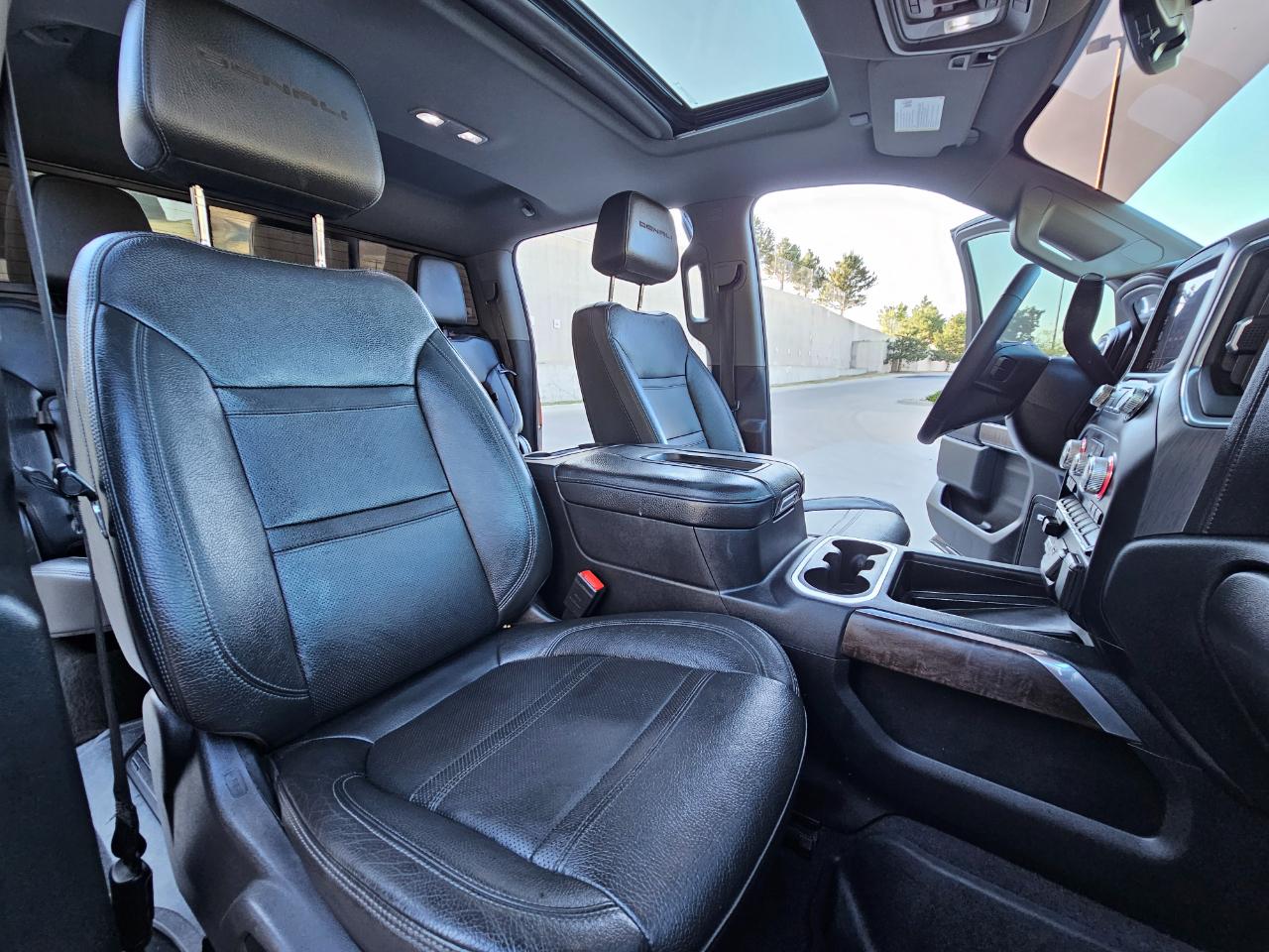 GMC Sierra 1500 4WD Crew Cab 147" Denali 2020