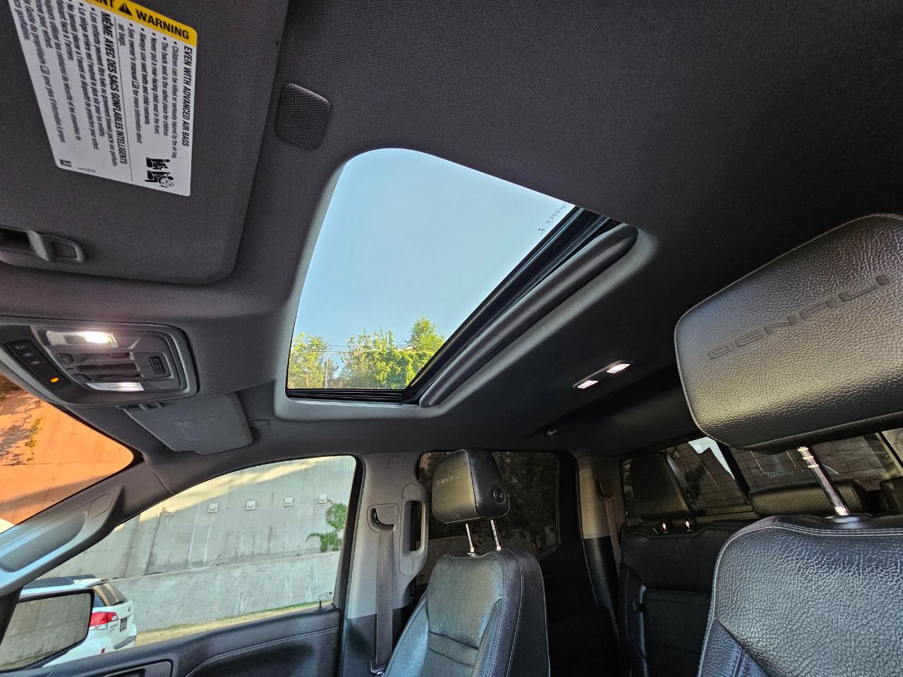 GMC Sierra 1500 4WD Crew Cab 147" Denali 2020