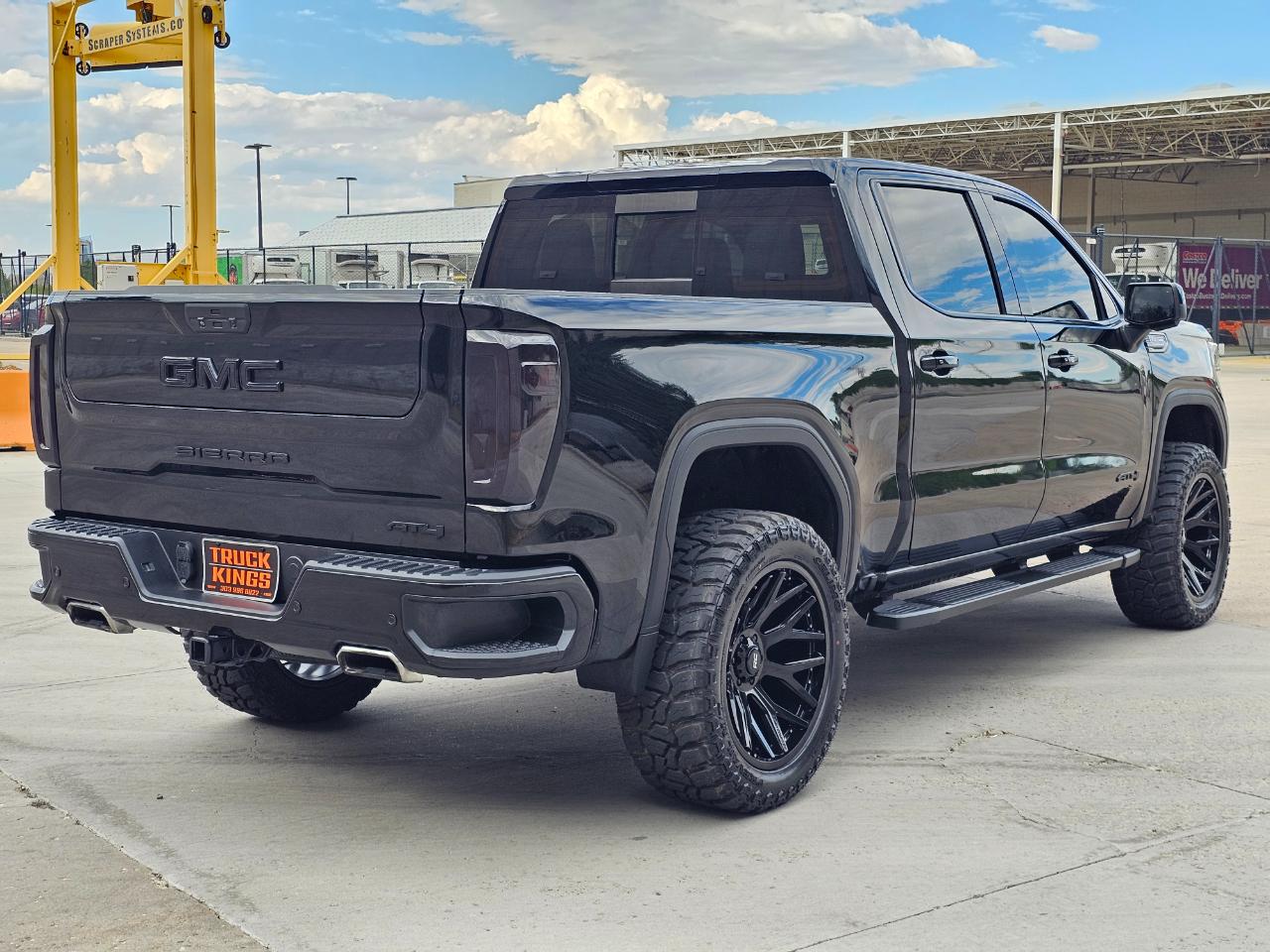 GMC Sierra 1500 4WD Crew Cab 147" AT4 2020