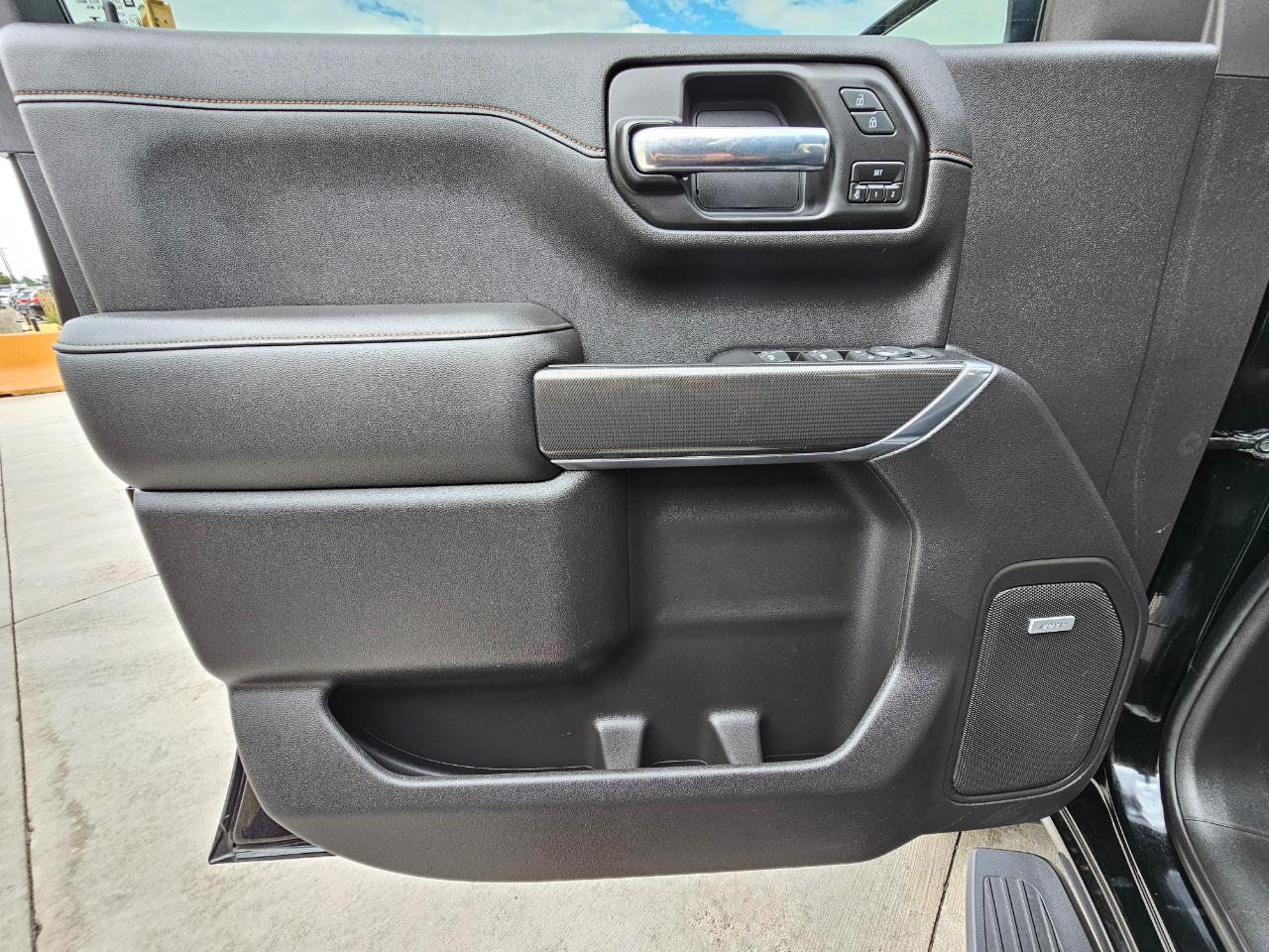 GMC Sierra 1500 4WD Crew Cab 147" AT4 2020