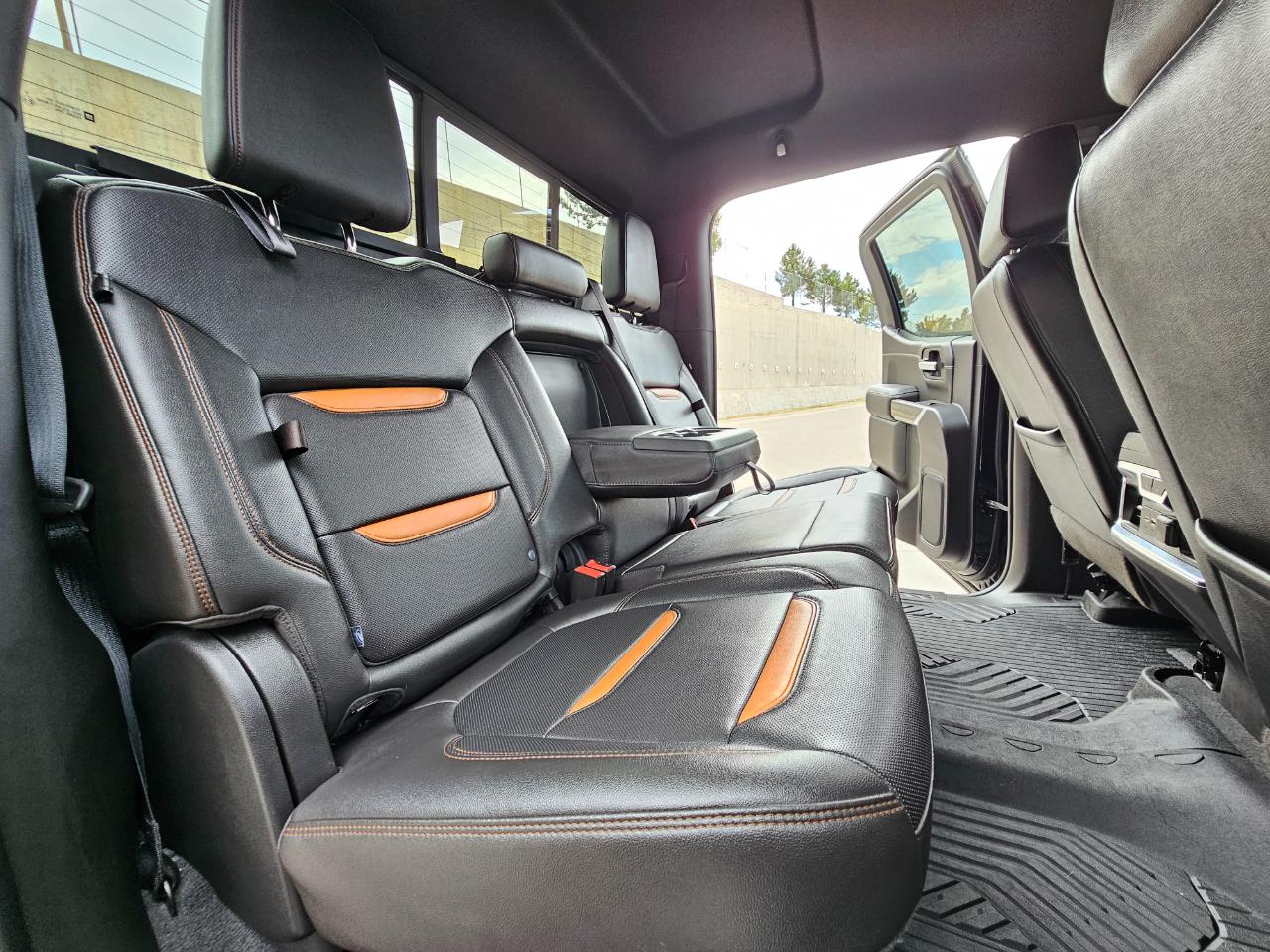 GMC Sierra 1500 4WD Crew Cab 147" AT4 2020