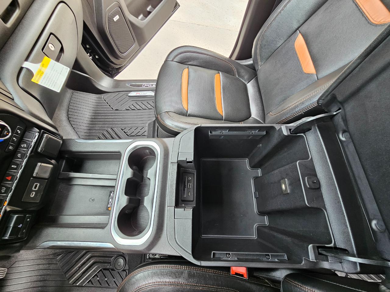 GMC Sierra 1500 4WD Crew Cab 147" AT4 2020