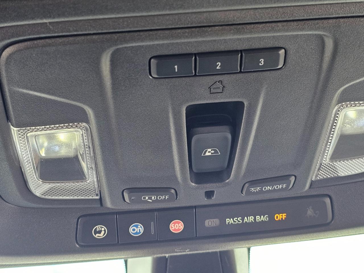 GMC Sierra 1500 4WD Crew Cab 147" AT4 2020