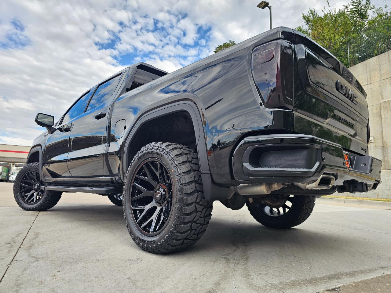 GMC Sierra 1500 4WD Crew Cab 147" AT4 2020