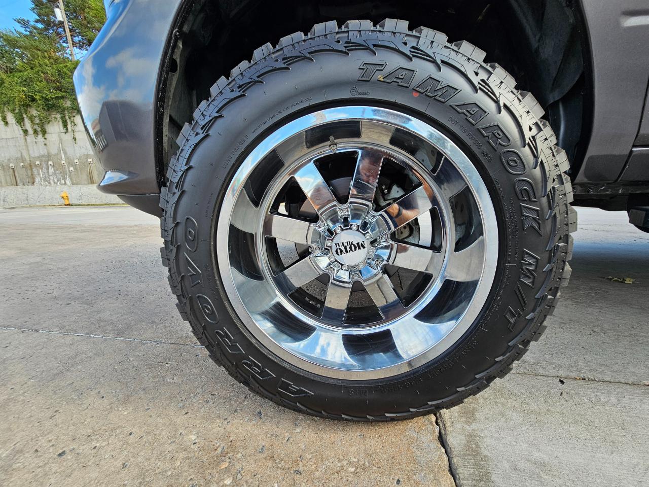 RAM 1500 4WD Crew Cab 140.5" Express 2015