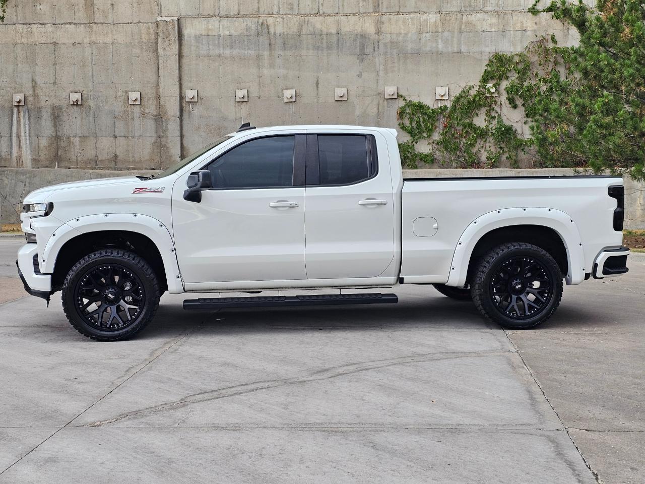 Chevrolet Silverado 1500 4WD Double Cab 147" RST 2020