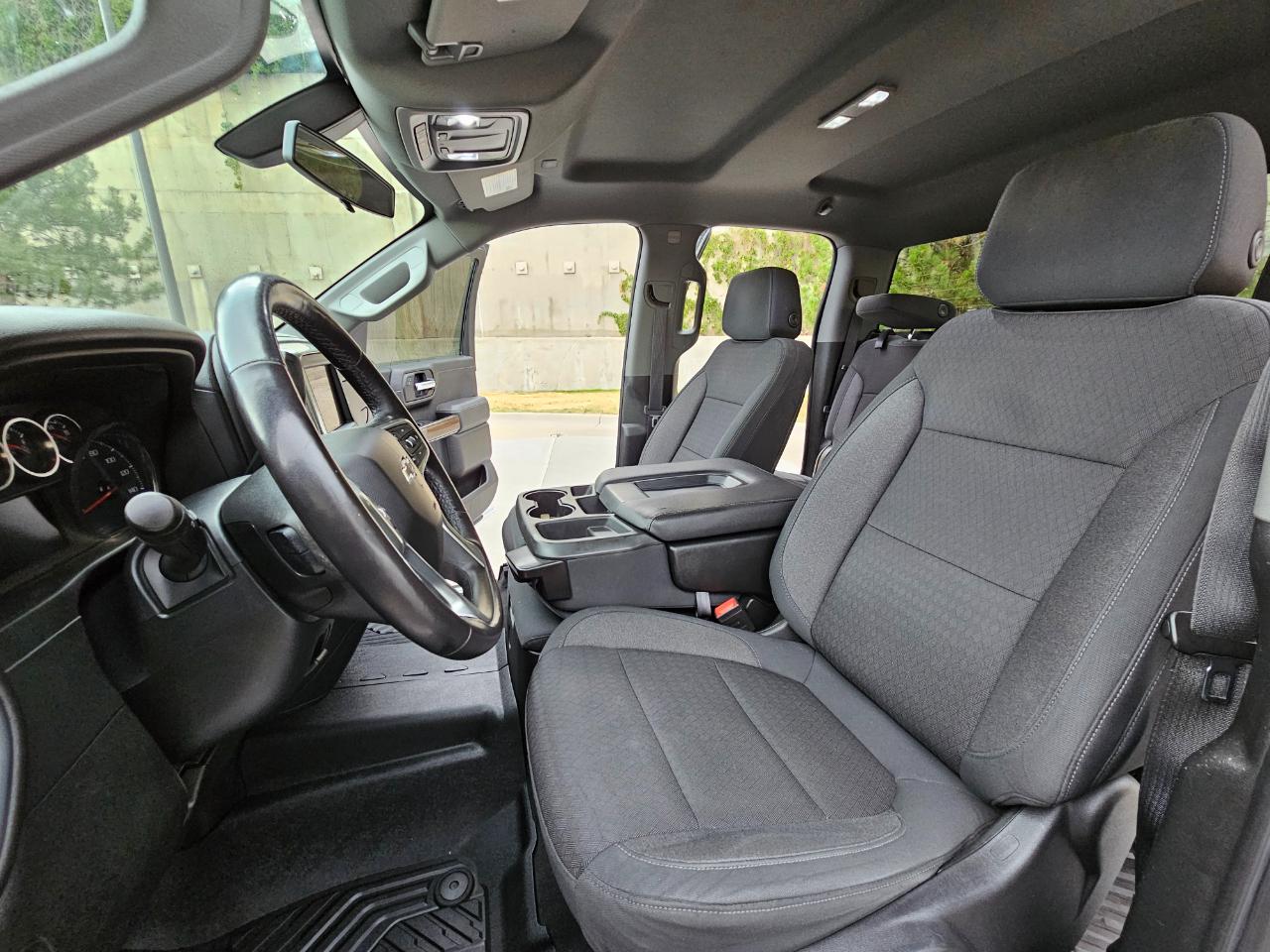 Chevrolet Silverado 1500 4WD Double Cab 147" RST 2020