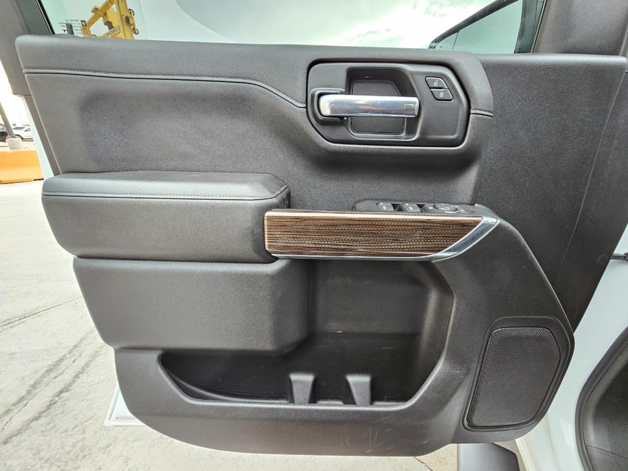 Chevrolet Silverado 1500 4WD Double Cab 147" RST 2020