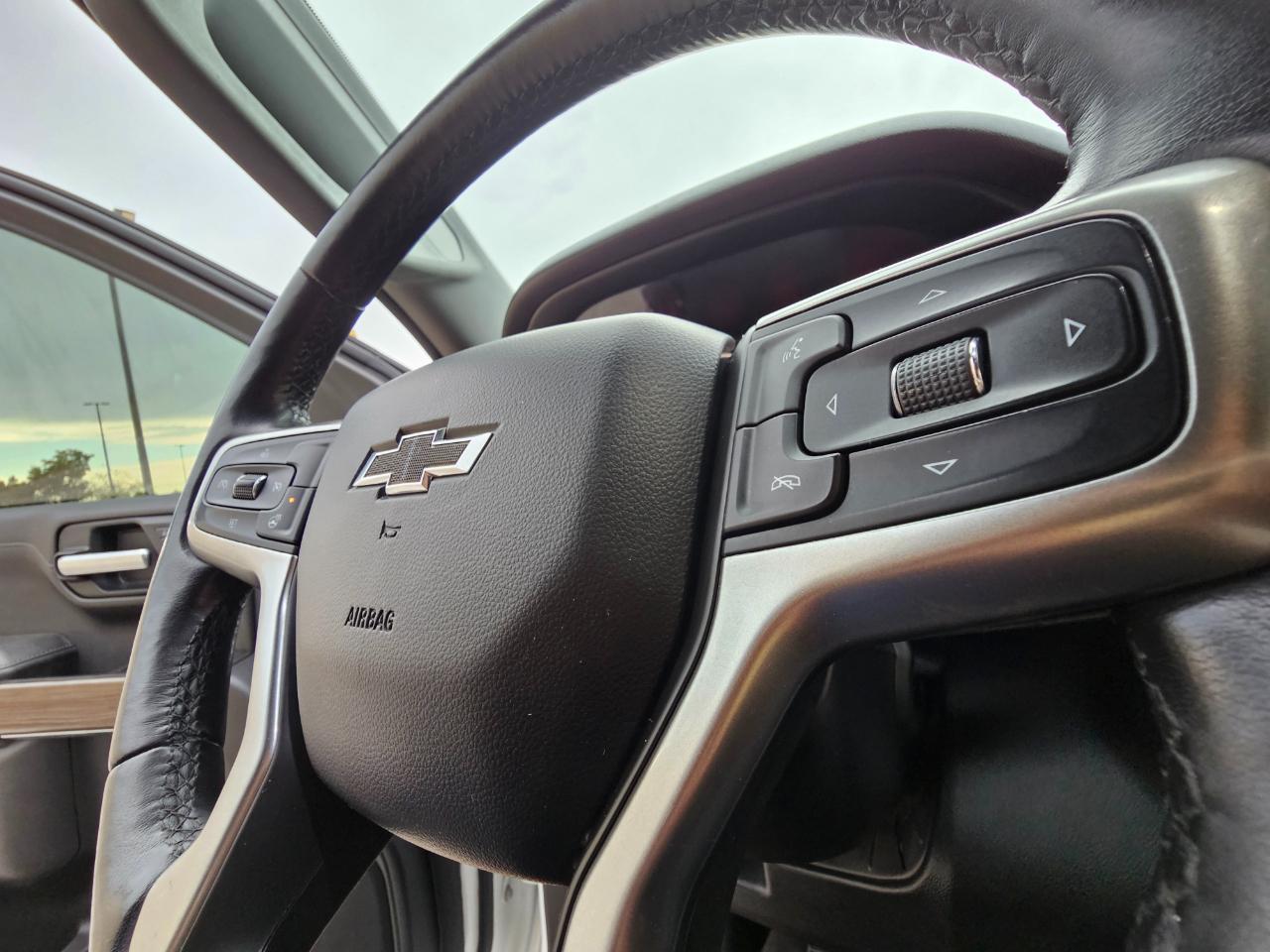 Chevrolet Silverado 1500 4WD Double Cab 147" RST 2020