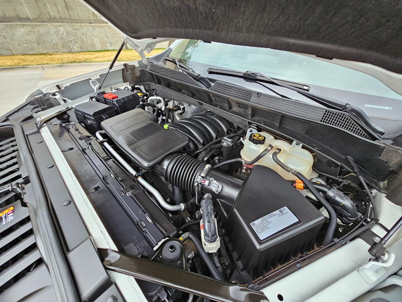 Chevrolet Silverado 1500 4WD Double Cab 147" RST 2020