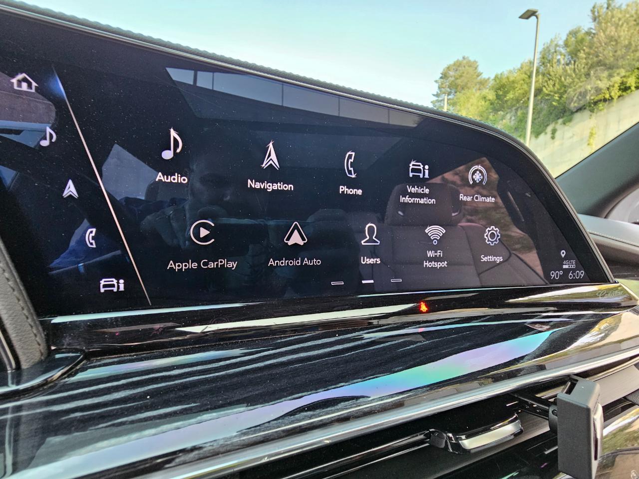 Cadillac Escalade ESV 4WD 4dr Sport 2022