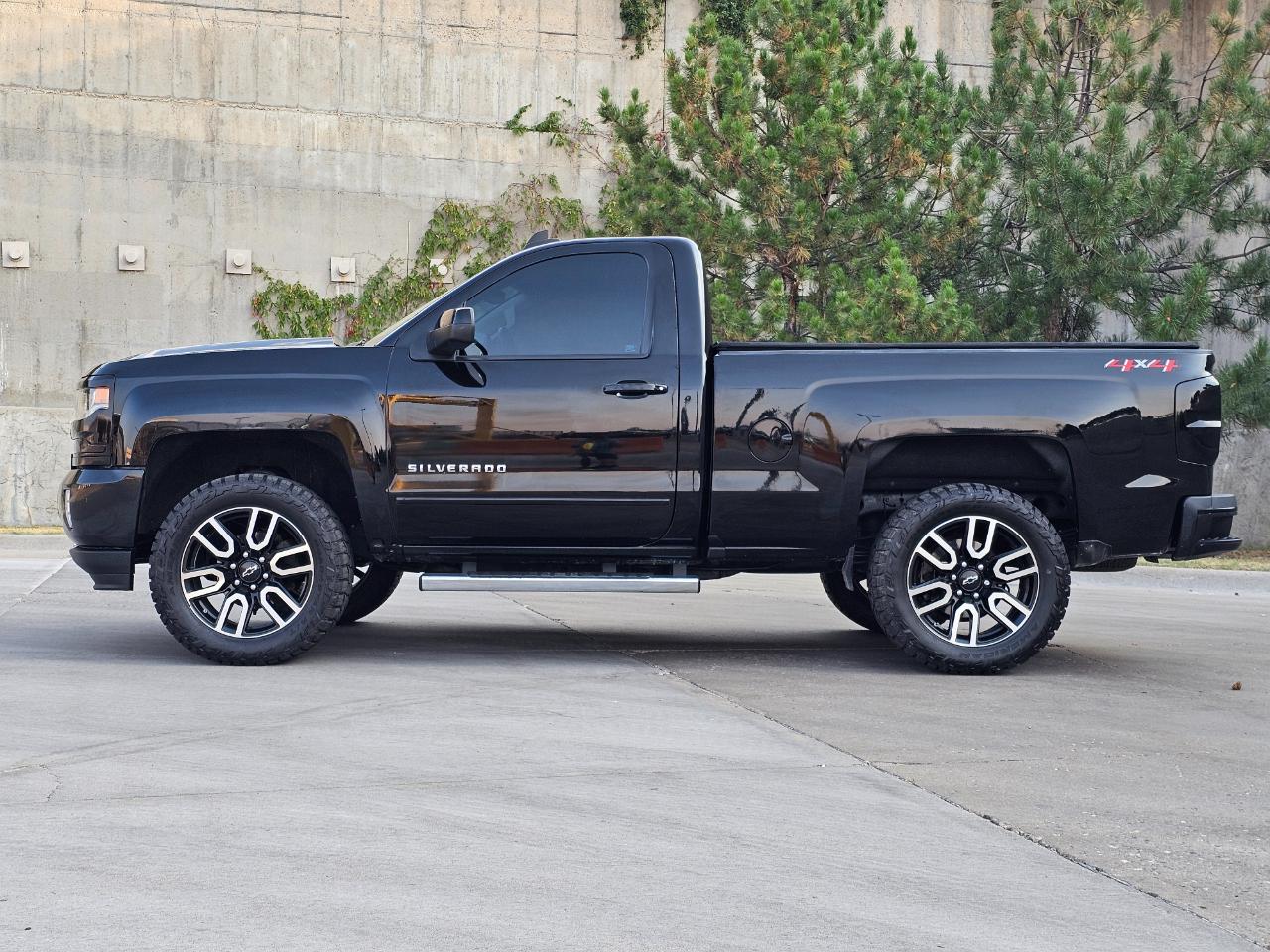 Chevrolet Silverado 1500 4WD Reg Cab 119.0" LT w/1LT 2018