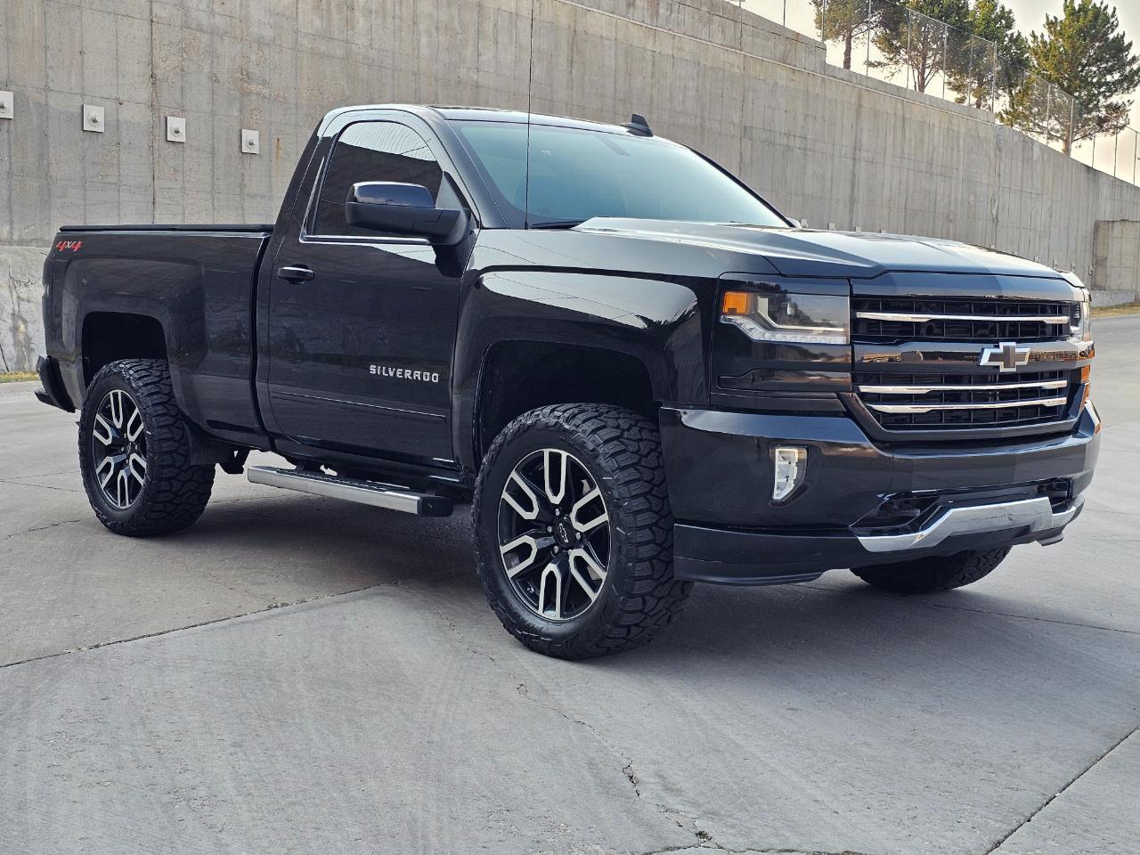 Chevrolet Silverado 1500 4WD Reg Cab 119.0" LT w/1LT 2018