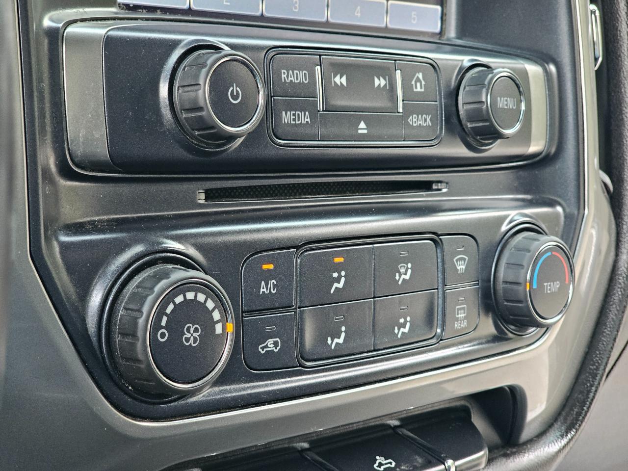 Chevrolet Silverado 1500 4WD Reg Cab 119.0" LT w/1LT 2018