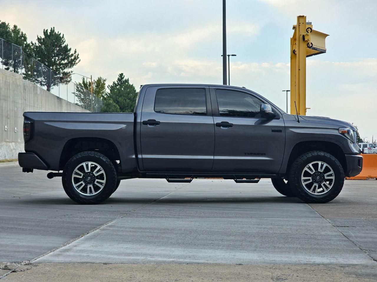 Toyota Tundra 4WD  2019