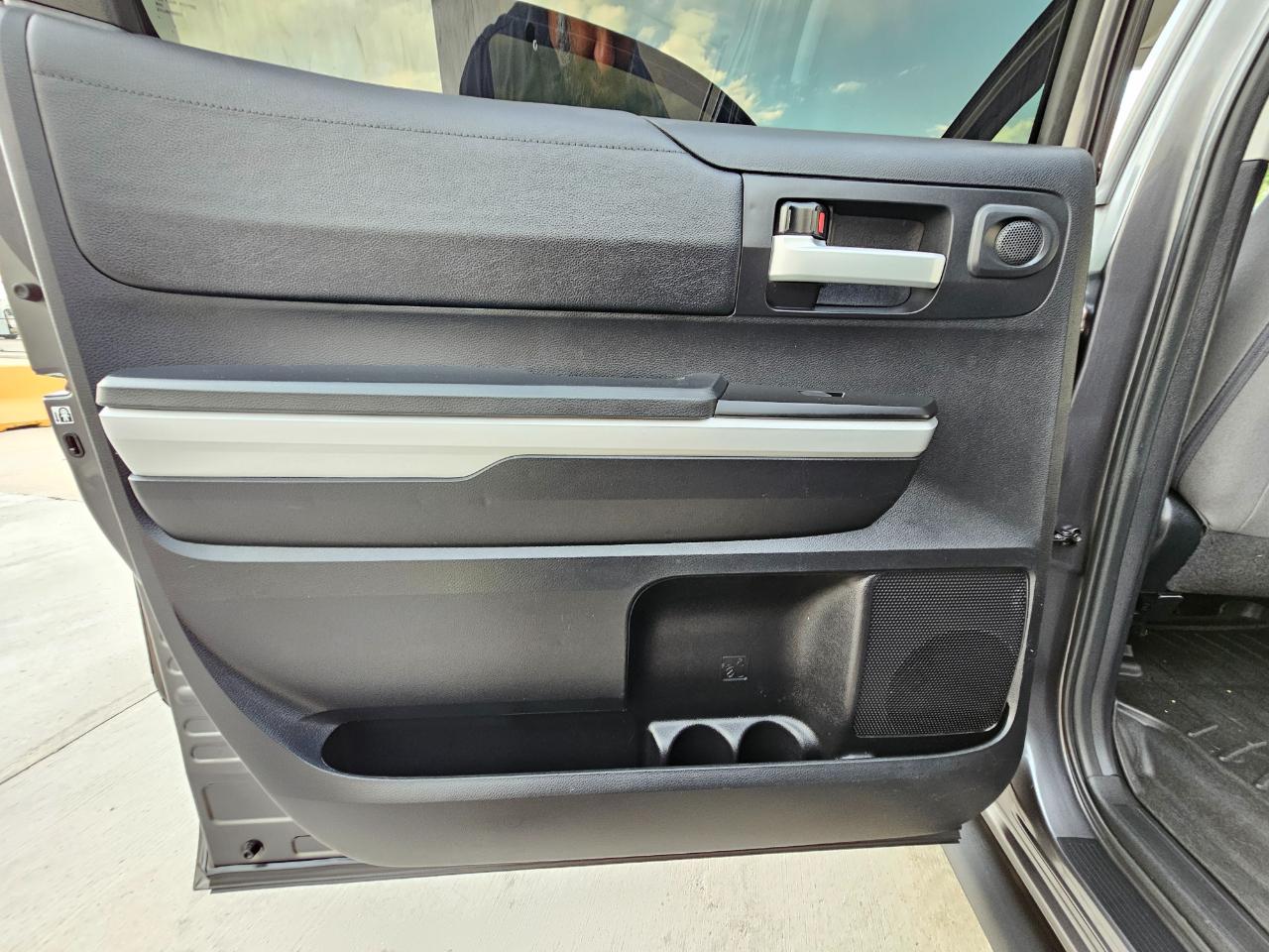 Toyota Tundra 4WD  2019