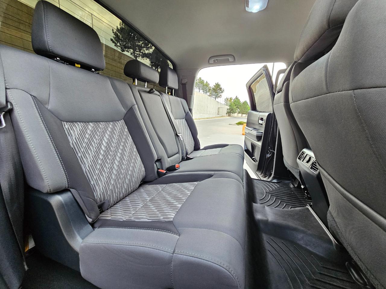 Toyota Tundra 4WD  2019