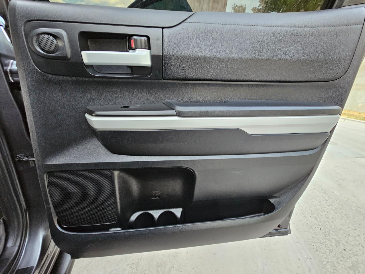 Toyota Tundra 4WD  2019