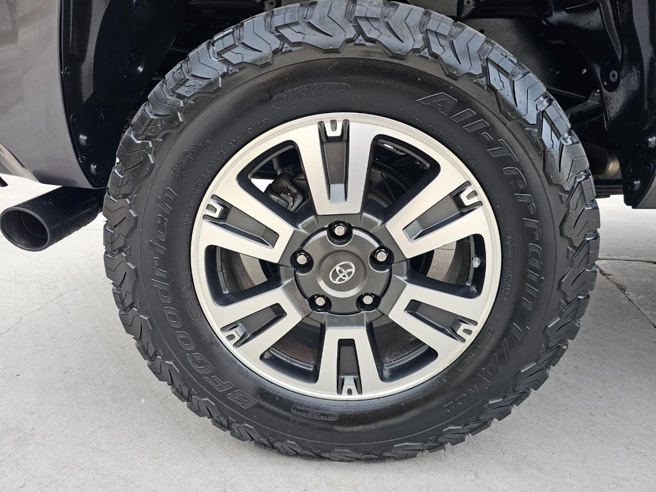 Toyota Tundra 4WD  2019