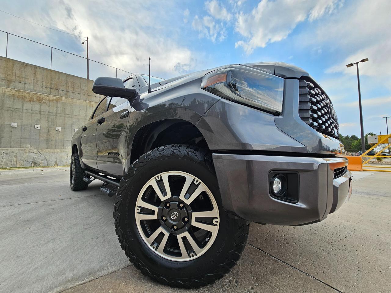 Toyota Tundra 4WD  2019