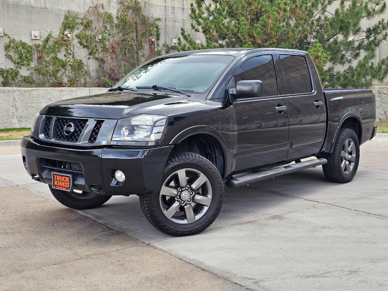 Nissan Titan 4WD Crew Cab SWB SV 2012