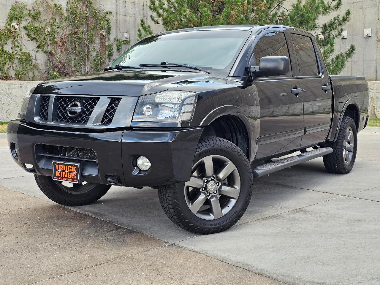 Nissan Titan 4WD Crew Cab SWB SV 2012