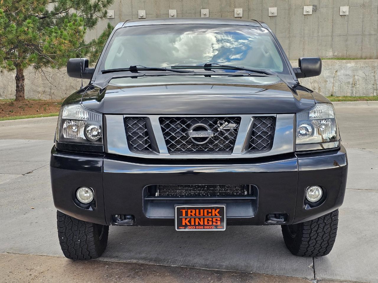 Nissan Titan 4WD Crew Cab SWB SV 2012