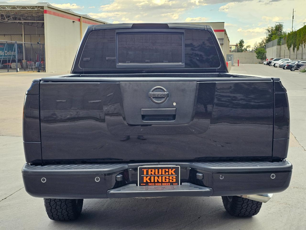Nissan Titan 4WD Crew Cab SWB SV 2012