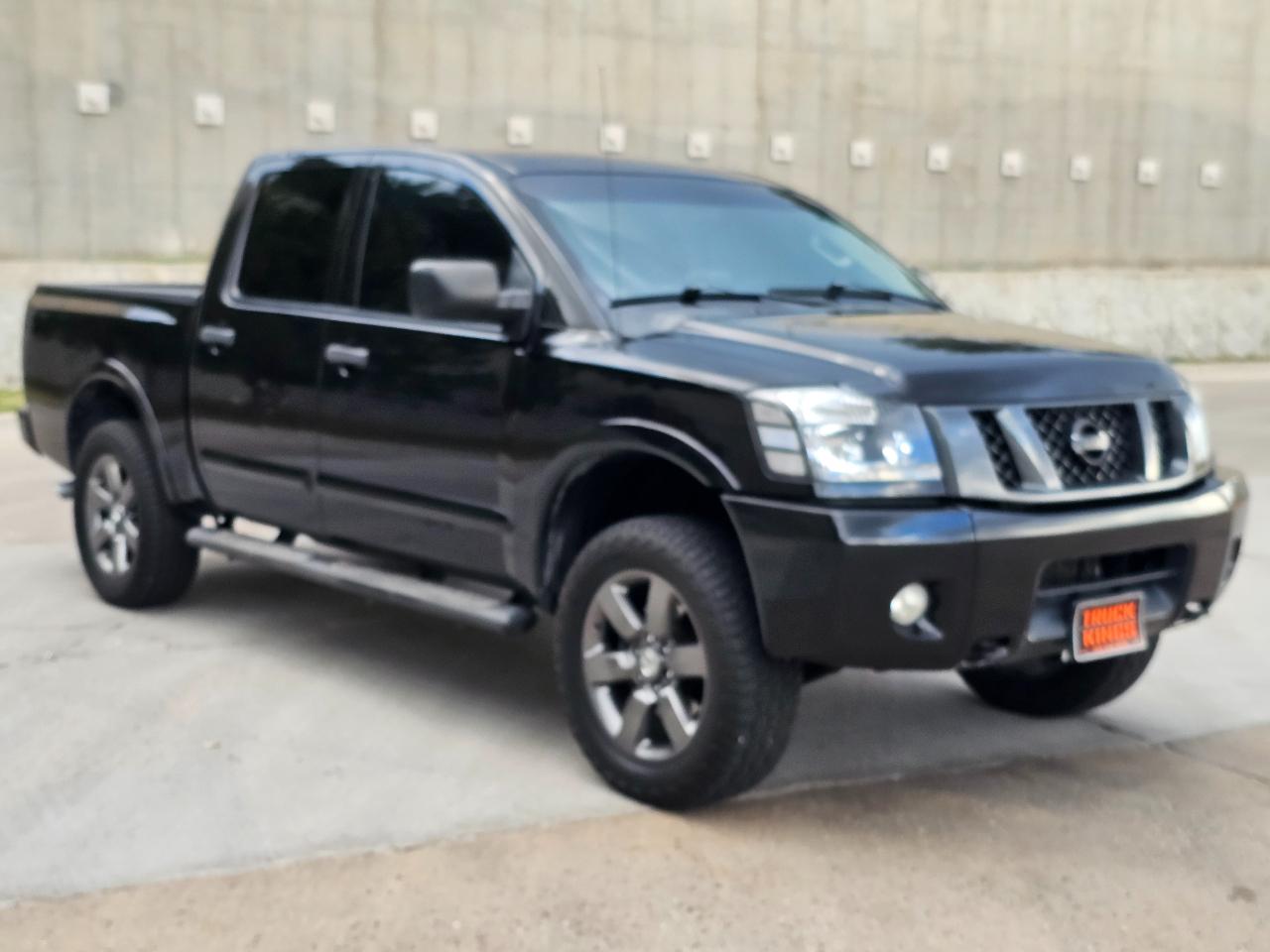 Nissan Titan 4WD Crew Cab SWB SV 2012