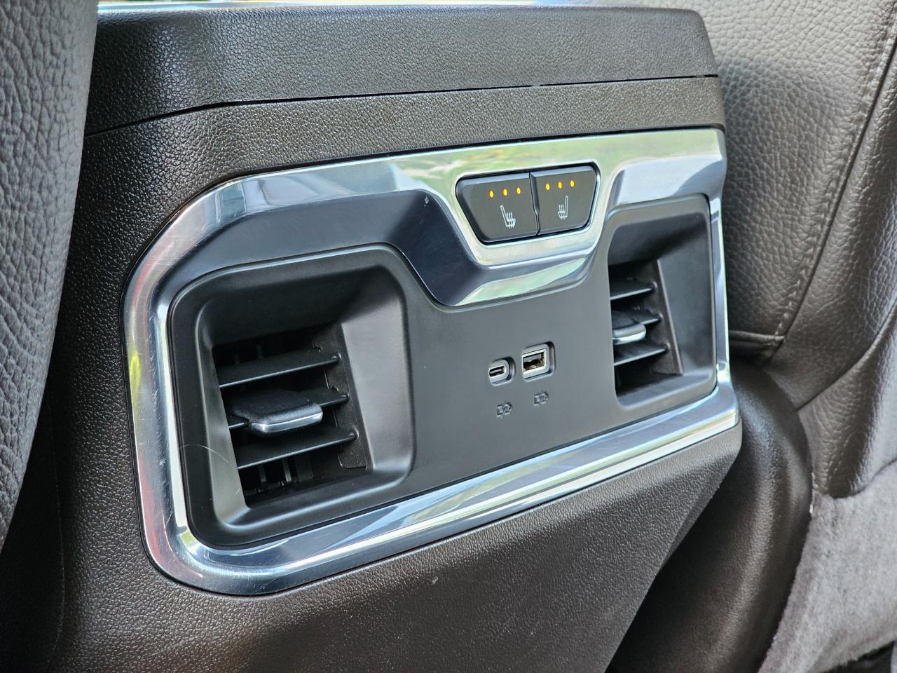 GMC Sierra 3500HD 4WD Crew Cab 172" Denali 2024