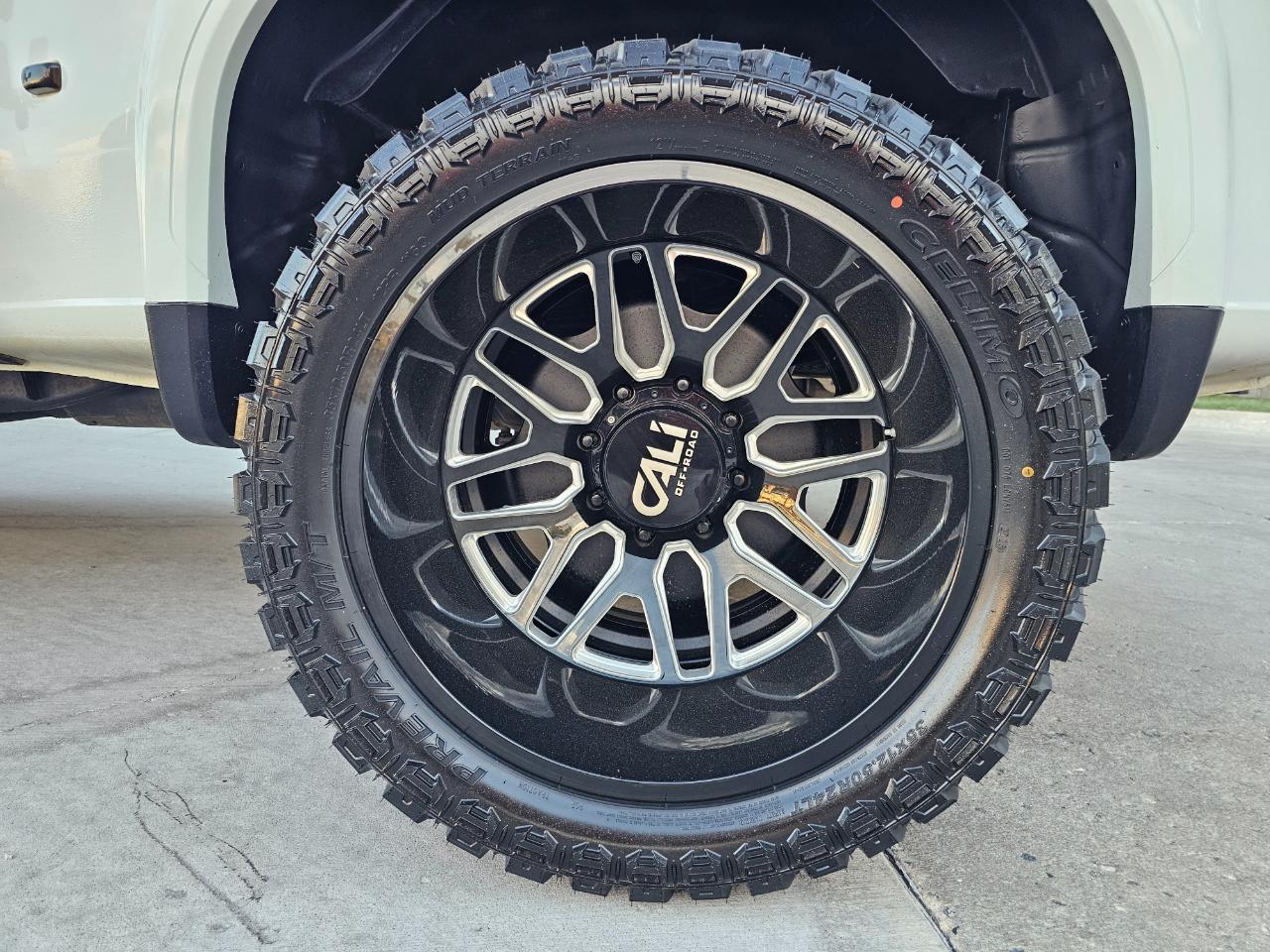 GMC Sierra 3500HD 4WD Crew Cab 172" Denali 2024