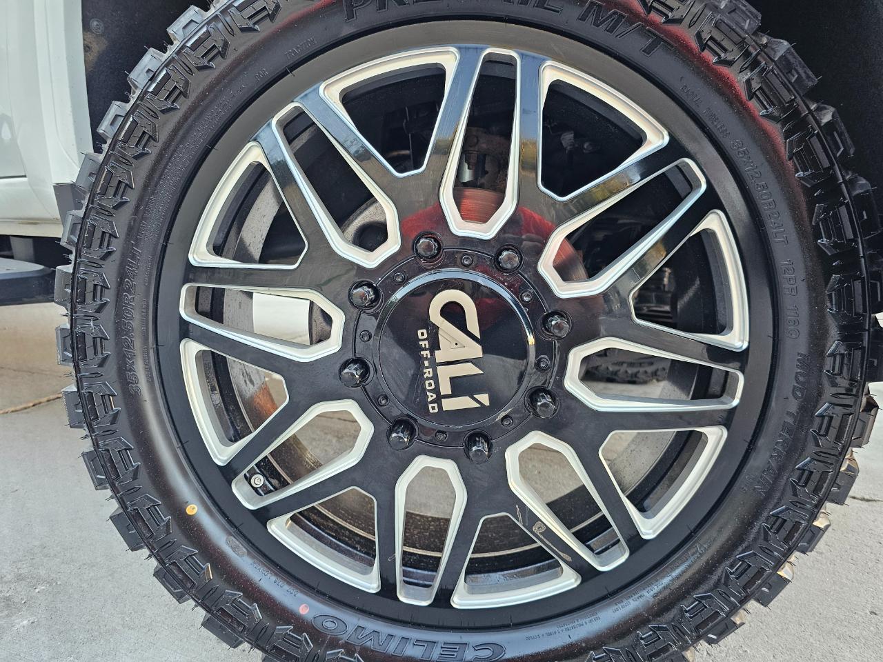 GMC Sierra 3500HD 4WD Crew Cab 172" Denali 2024