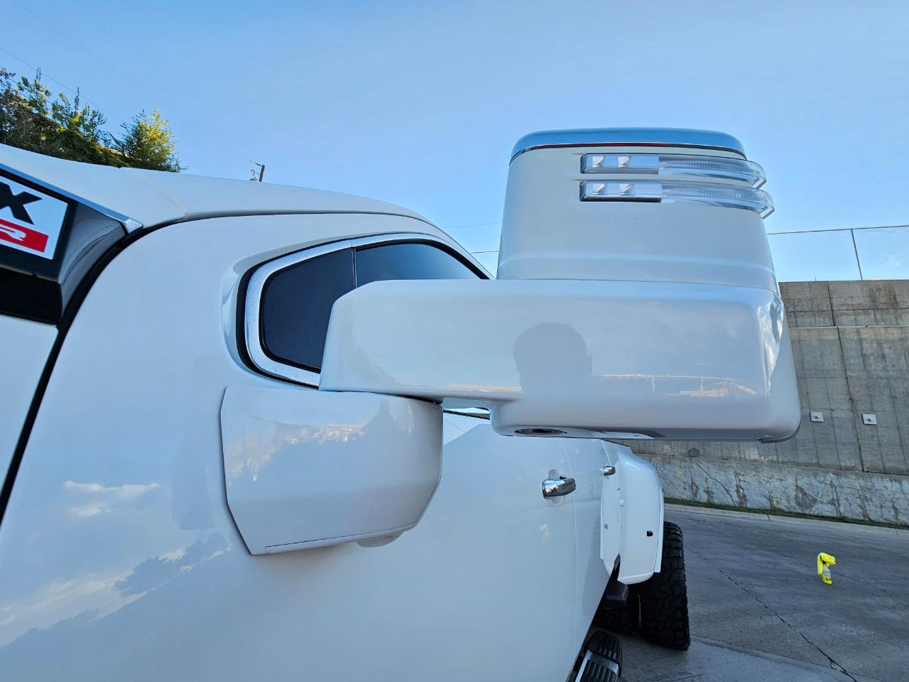 GMC Sierra 3500HD 4WD Crew Cab 172" Denali 2024
