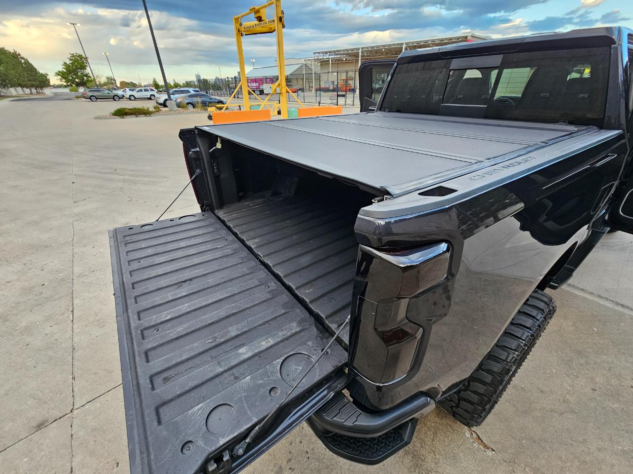 Chevrolet Silverado 1500 4WD Crew Cab 147" RST 2022