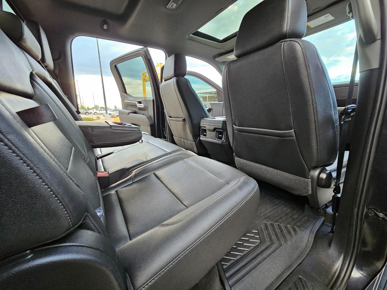 Chevrolet Silverado 1500 4WD Crew Cab 147" RST 2022