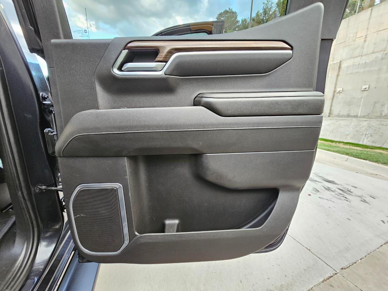 Chevrolet Silverado 1500 4WD Crew Cab 147" RST 2022
