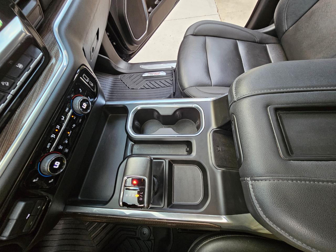 Chevrolet Silverado 1500 4WD Crew Cab 147" RST 2022