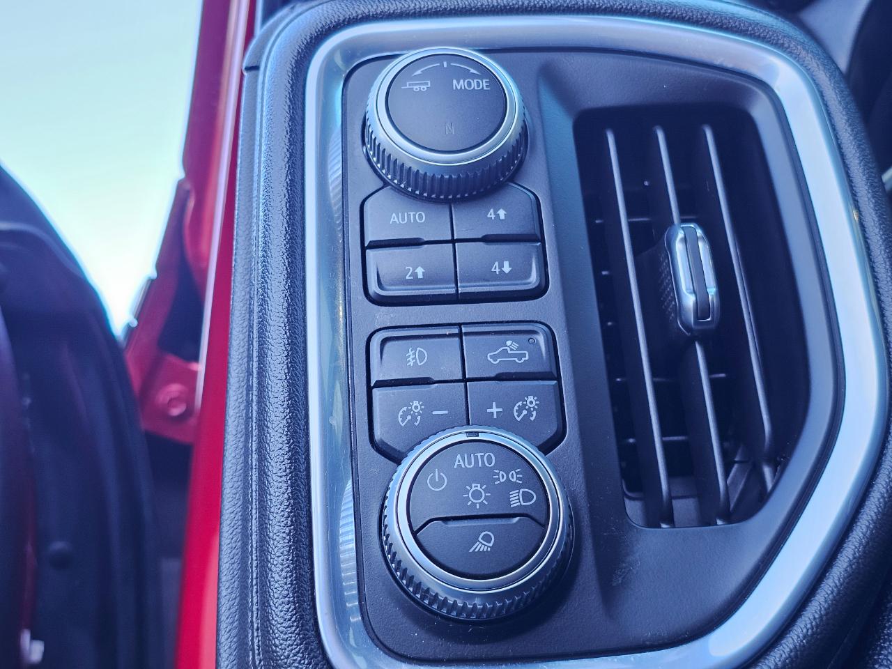 GMC Sierra 2500HD 4WD Crew Cab 159" Denali 2021
