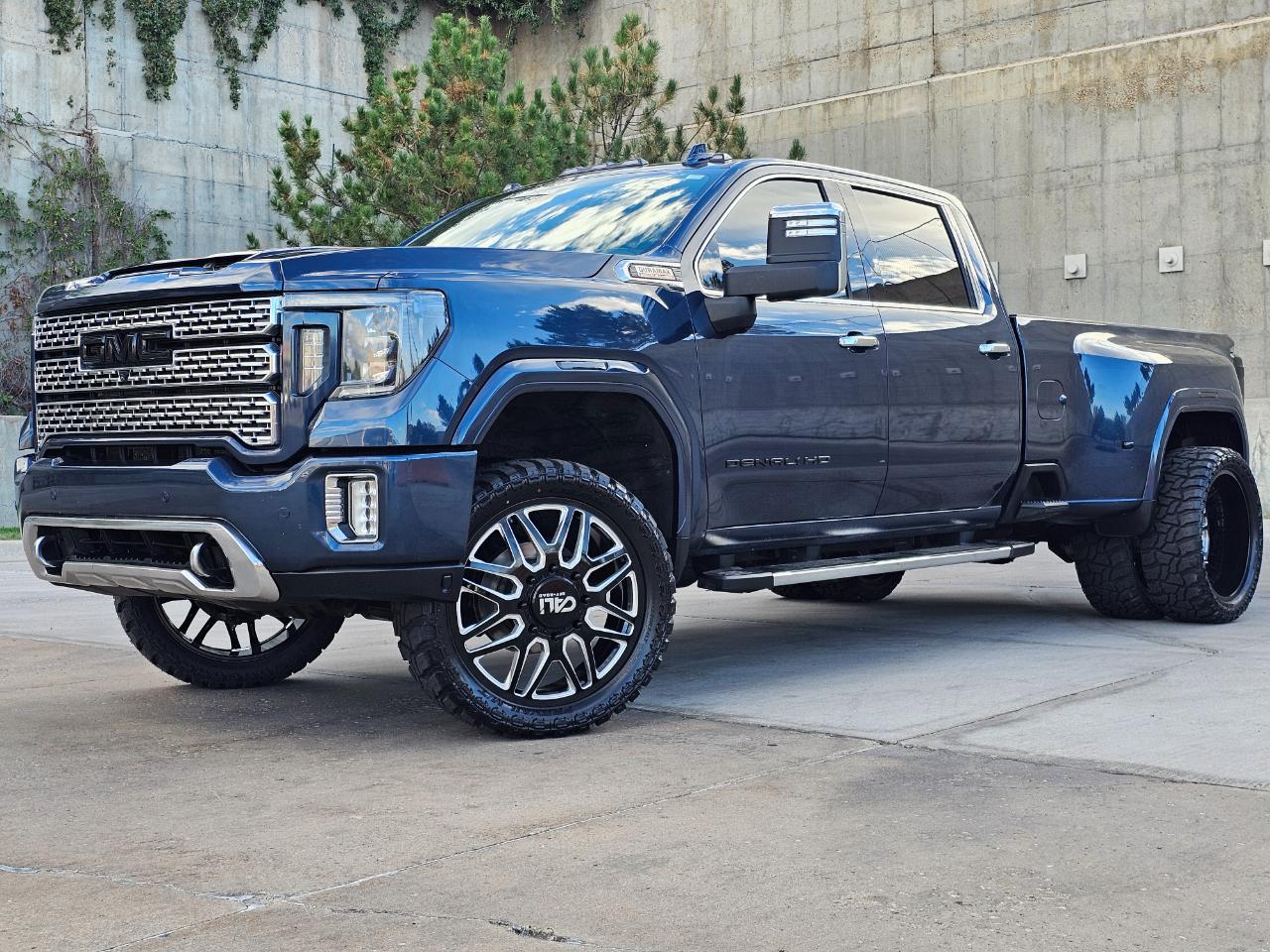 GMC Sierra 3500HD 4WD Crew Cab 172" Denali 2020