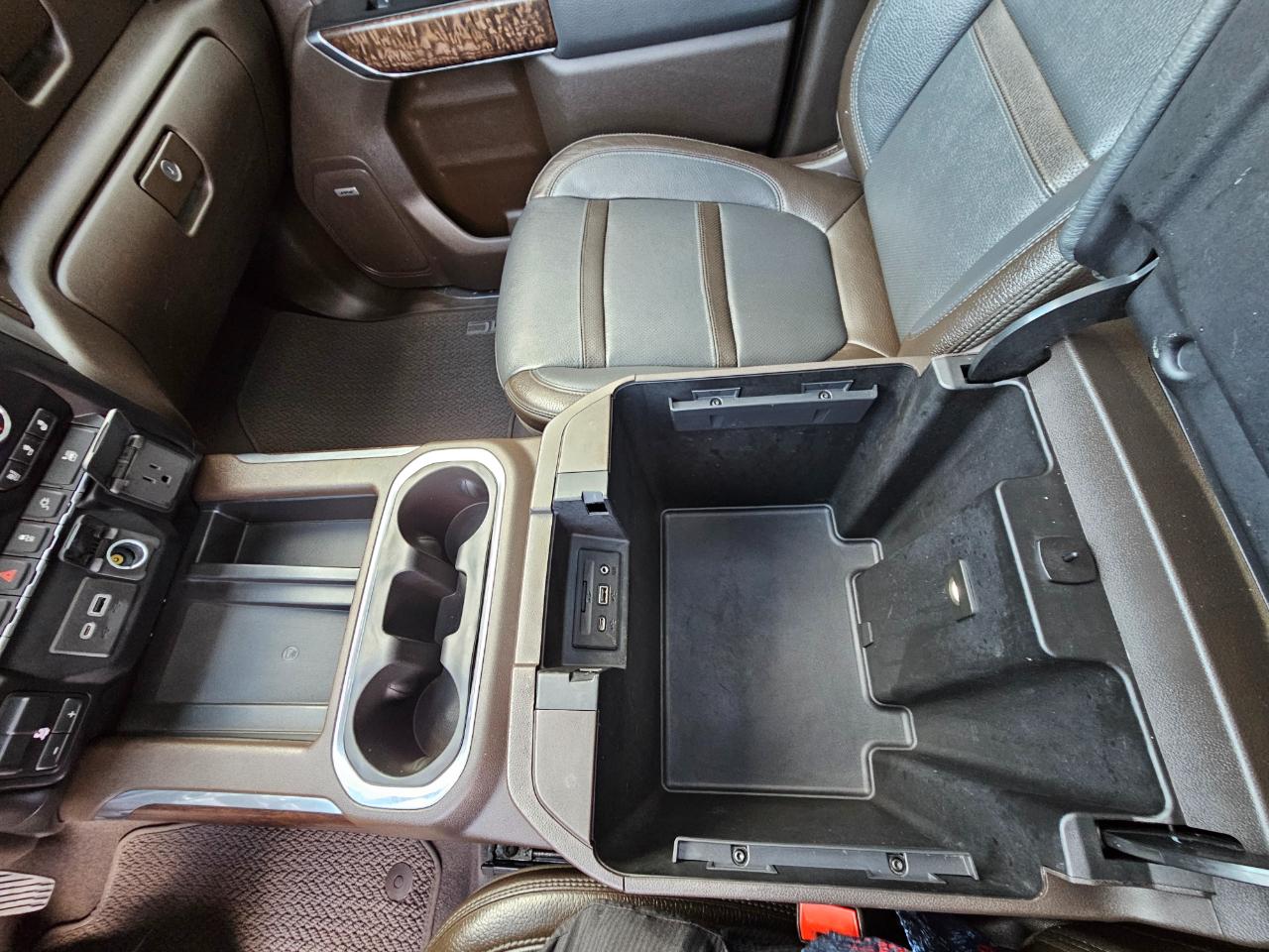 GMC Sierra 3500HD 4WD Crew Cab 172" Denali 2020