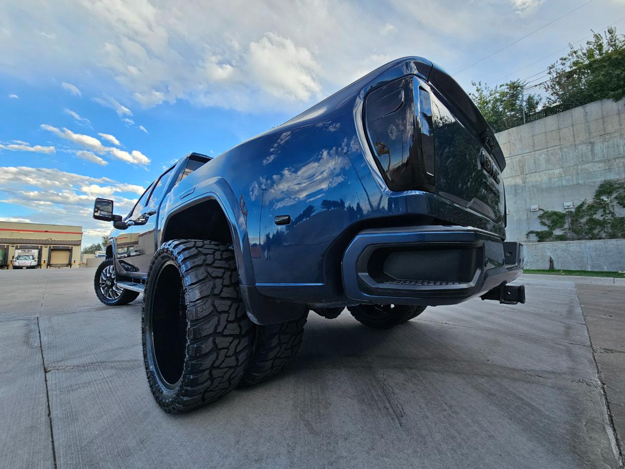 GMC Sierra 3500HD 4WD Crew Cab 172" Denali 2020