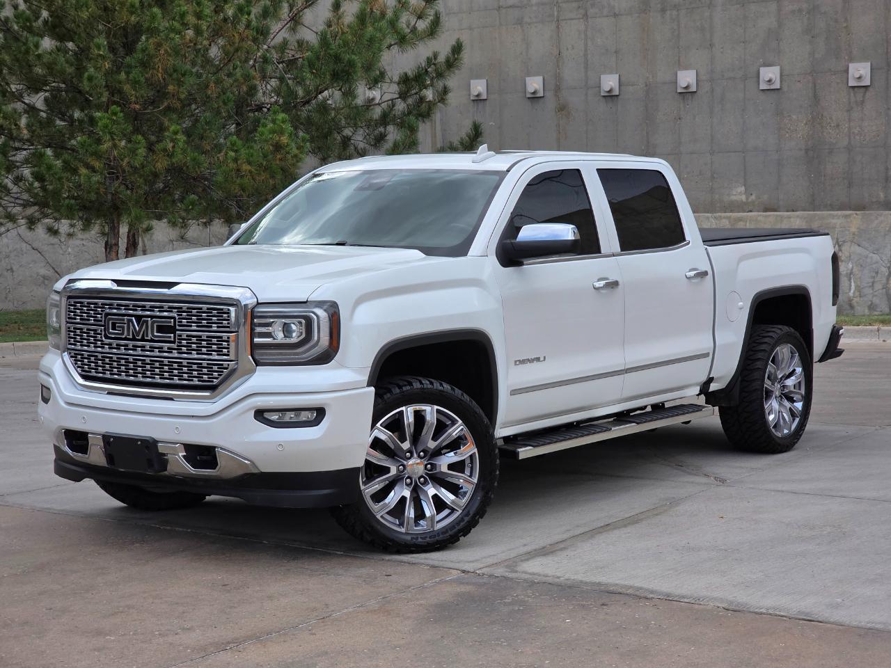 GMC Sierra 1500 4WD Crew Cab 143.5" Denali 2017