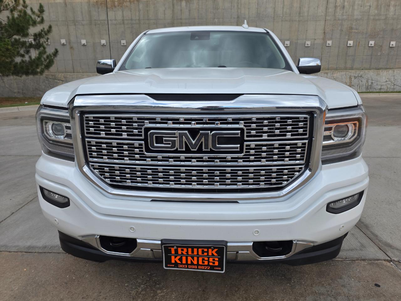 GMC Sierra 1500 4WD Crew Cab 143.5" Denali 2017