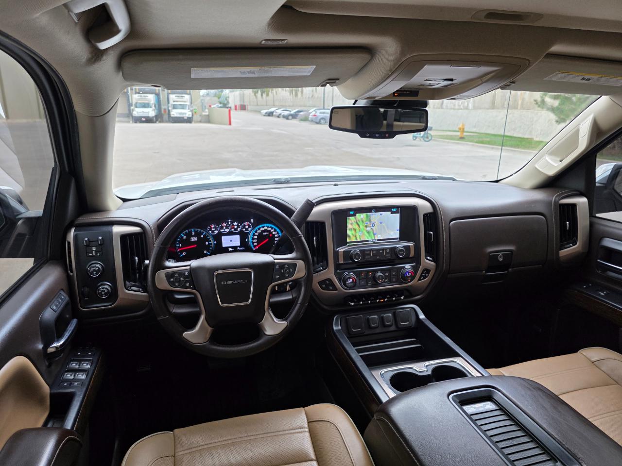 GMC Sierra 1500 4WD Crew Cab 143.5" Denali 2017