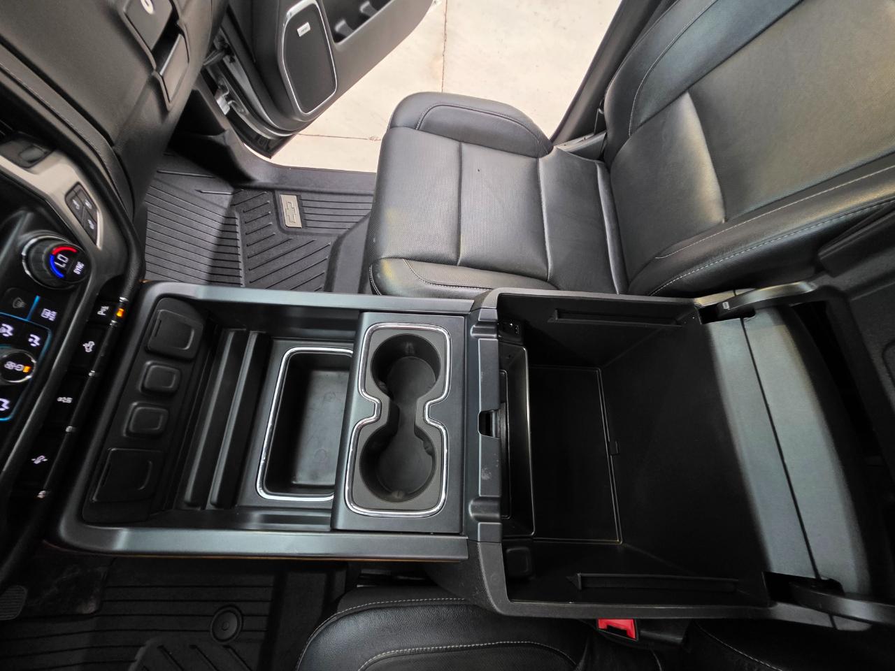 Chevrolet Silverado 1500 4WD Crew Cab 143.5" LTZ w/1LZ 2018